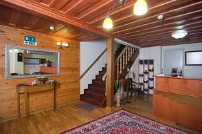 Belmondo Hotel