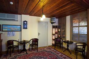 Belmondo Hotel