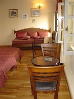 Belmondo Hotel