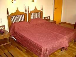 Belmondo Hotel