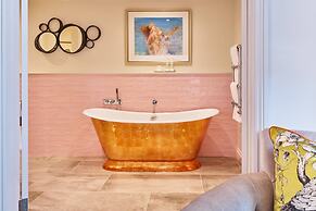 The Bird, Bath