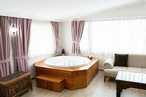 Infinity City Hotel