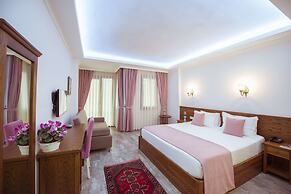 Infinity City Hotel
