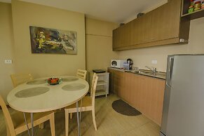Shaw Residenza Suites
