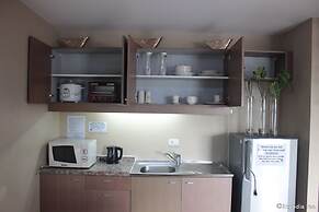 Shaw Residenza Suites