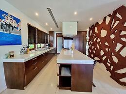Amatapura Beach Villa 12