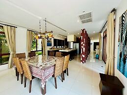 Amatapura Beach Villa 12