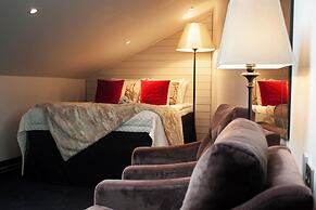 Arctic Light Hotel