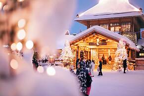 Arctic Light Hotel