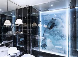 Arctic Light Hotel