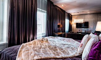 Arctic Light Hotel