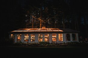 By The Bridge Bed & Breakfast