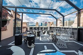 Mayfair Hotel Adelaide