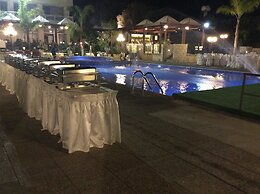 The Caravel Hotel