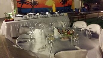 The Caravel Hotel