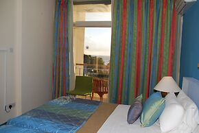The Caravel Hotel