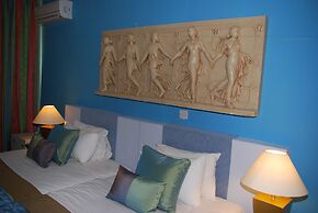 The Caravel Hotel