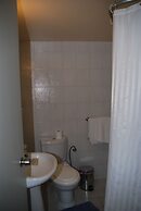 The Caravel Hotel