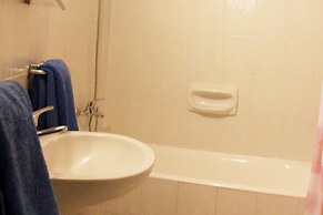 The Caravel Hotel