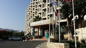 The Caravel Hotel