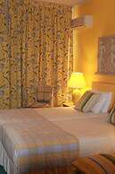 The Caravel Hotel