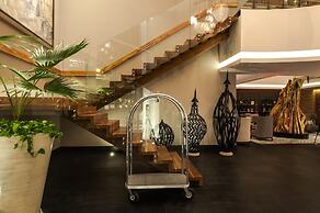 Square Small Luxury Hotel - Nuevo Consulado