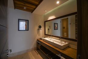 Square Small Luxury Hotel - Nuevo Consulado