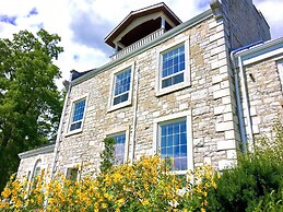 All Suites Whitney Manor