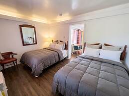 6267 Persepolis Inn