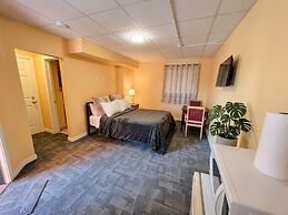 6267 Persepolis Inn