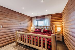 Myra Canyon Lodge + Ranch