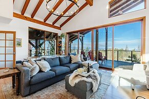 Myra Canyon Lodge + Ranch