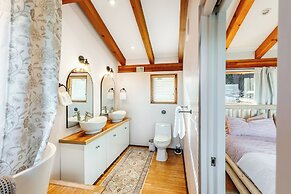 Myra Canyon Lodge + Ranch