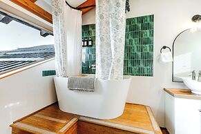Myra Canyon Lodge + Ranch