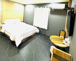 AIN Hotel