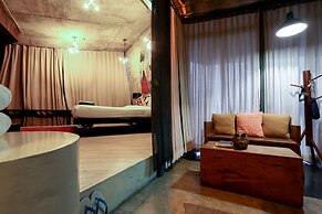 Mo Rooms