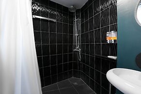 Mo Rooms
