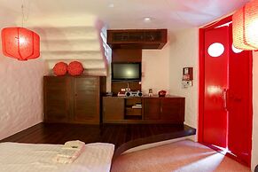 Mo Rooms