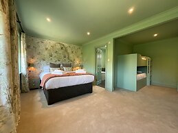 Moorhill House Hotel