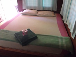Sandee Bungalows