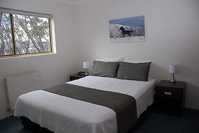 Summit Ridge Alpine Lodge