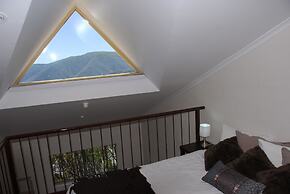 Summit Ridge Alpine Lodge