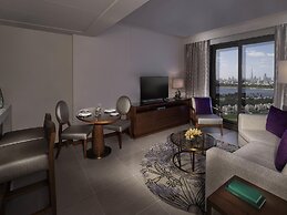 Pullman Dubai Creek City Centre Residences