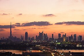 Pullman Dubai Creek City Centre Residences