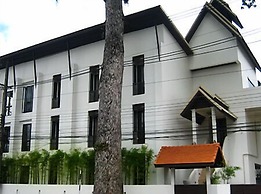 296 The Radtanaiya Residence