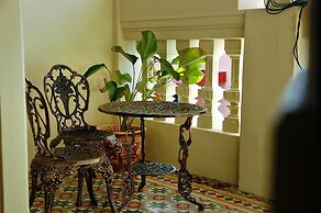 PalanquInn Heritage Suites