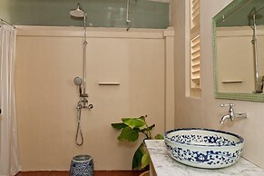 PalanquInn Heritage Suites