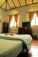 PalanquInn Heritage Suites