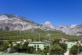 Blue Pine Hotel