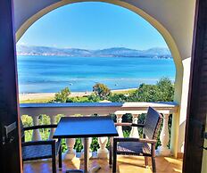 Dionysos Apartments